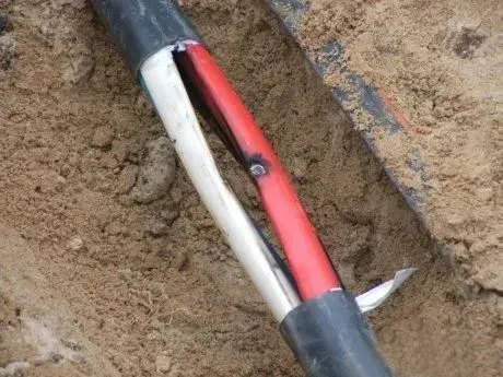 Influence of electric field strength on cable